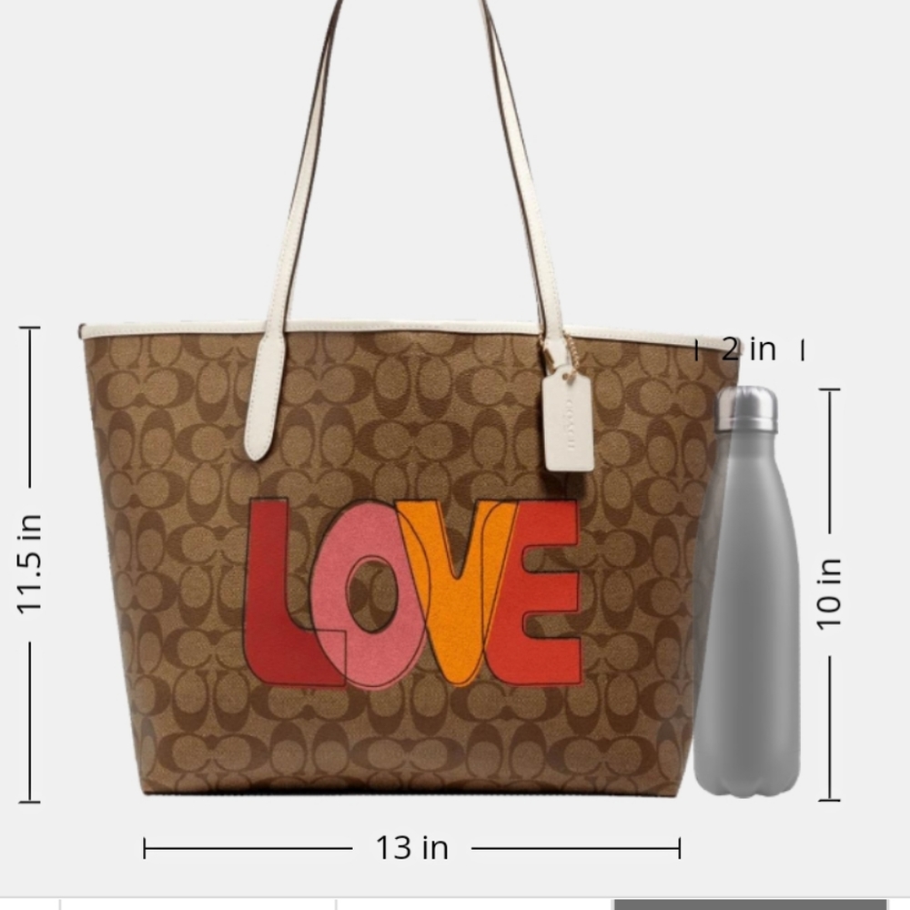 ๐บ๐ฒI LOVE COACH " Love Sign Signature City Tote show the whole world ๐ ๐ - Picture 3 of 8